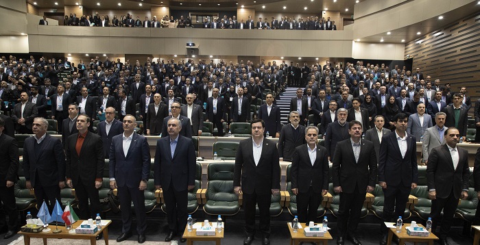 تجلیل از ۲۶ رییس شعبه بانك ملت در گردهمایی روسای موفق شبكه بانكی كشور