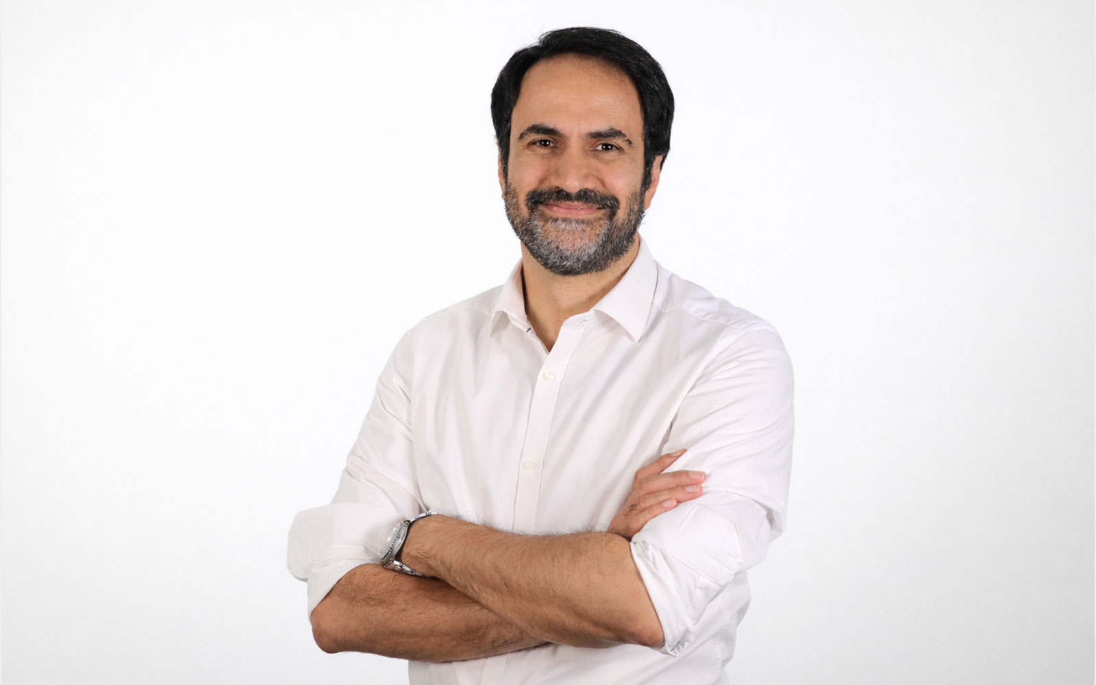 راهبر هم مشاور است، هم منتور و هم کوچ؛ و در عین حال هیچ‌کدام از آنها نیست