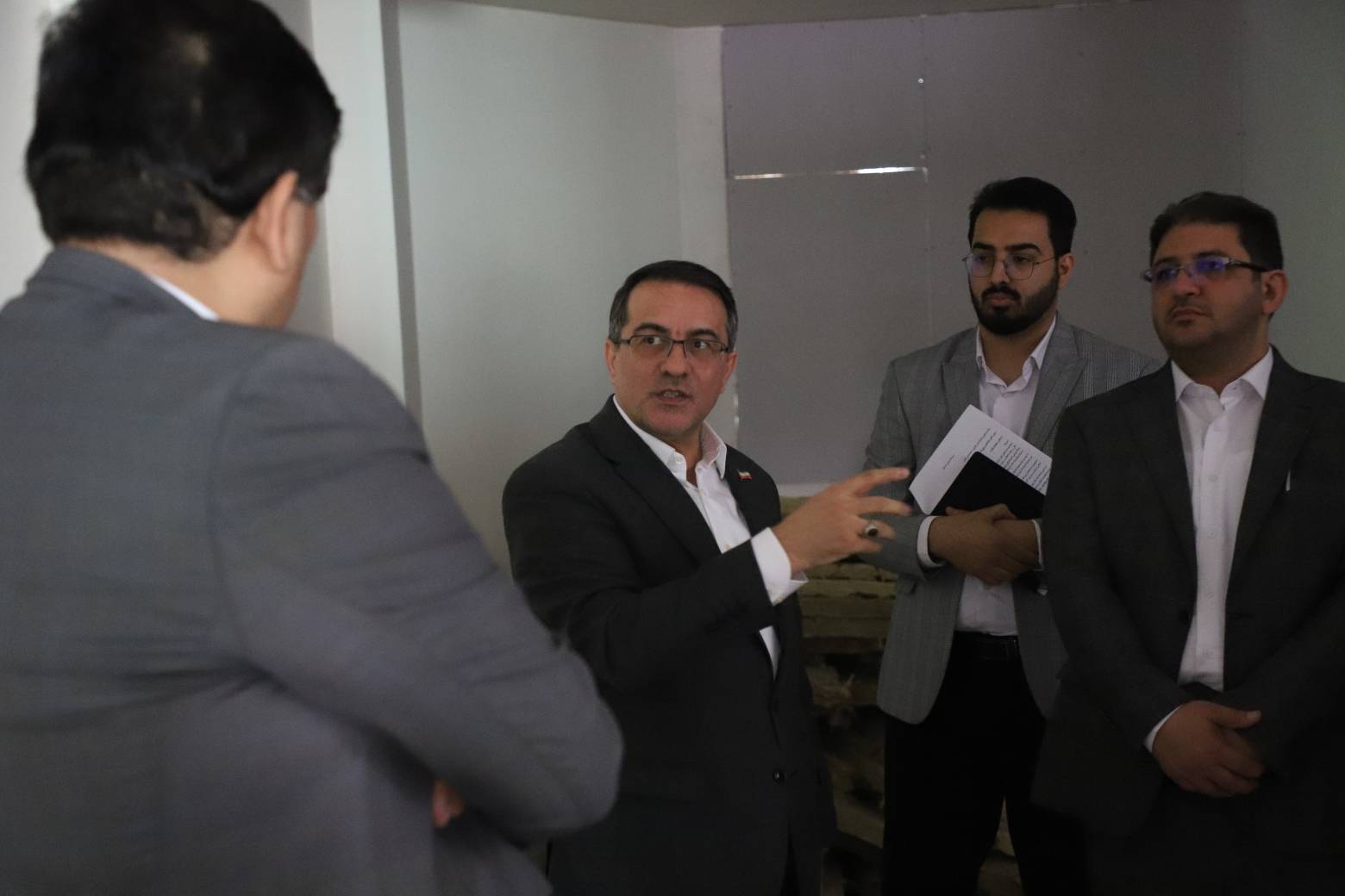 بازدید رئیس سازمان اداری و استخدامی کشور از مراحل ساخت و تجهیز مرکز فوریت‌های اداری