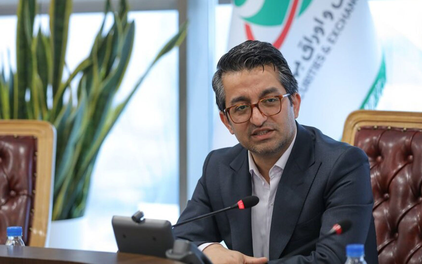 معاون نظارت بر بورس‌ها و ناشران: سهام‌داران می‌توانند سبد سهام خود را با یک ریال بیمه کنند