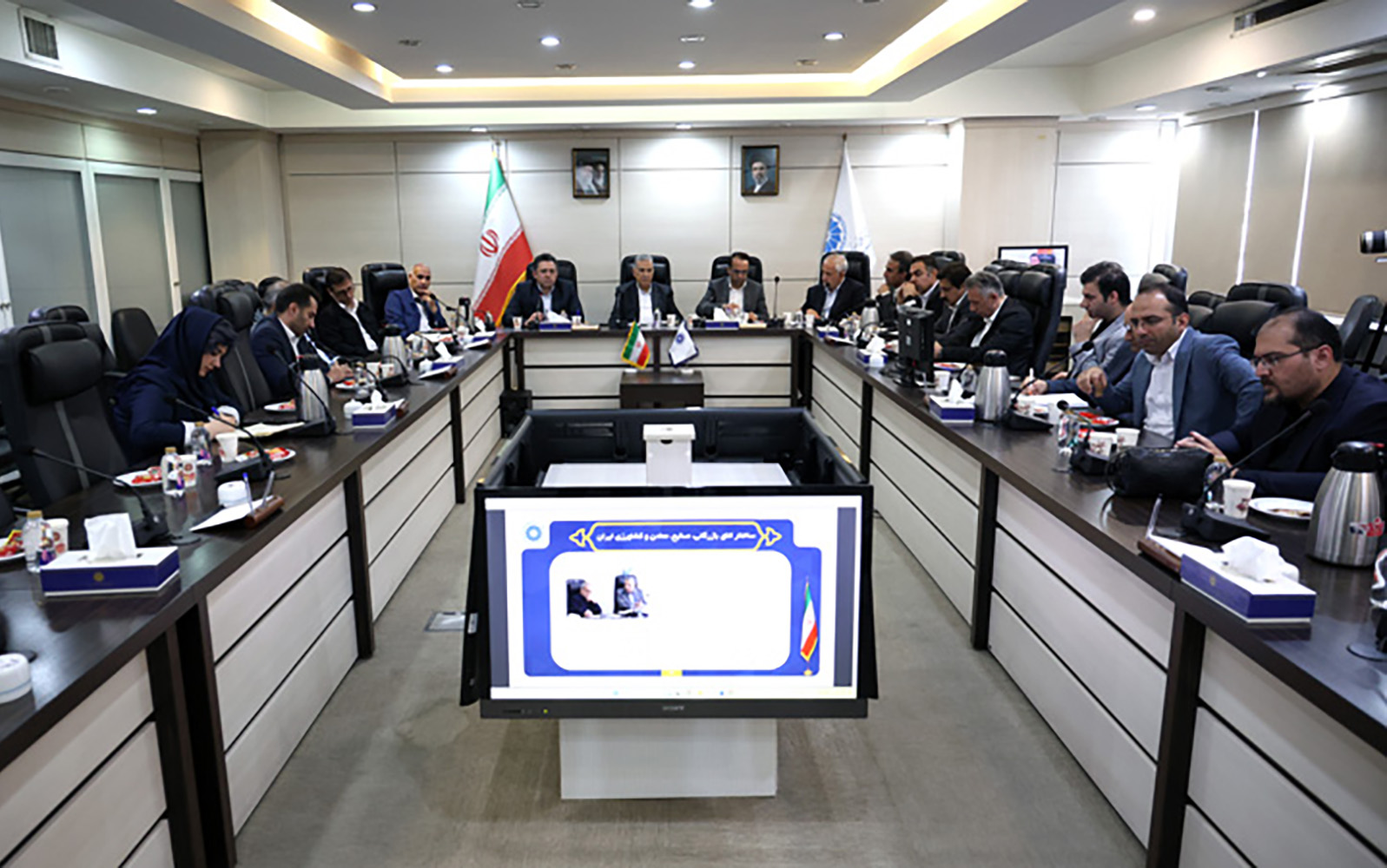 در نشست کمیسیون فاوا اتاق ایران مطرح شد: کارگروه مشترک اتاق ایران و کمیته اقتصاد دیجیتال شورای عالی سران قوا شکل می‌گیرد