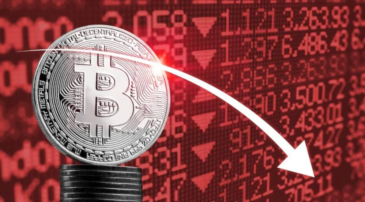 بیت‌کوین به کف قیمت رسیده یا سقوط بزرگ‌تر در راه است؟
