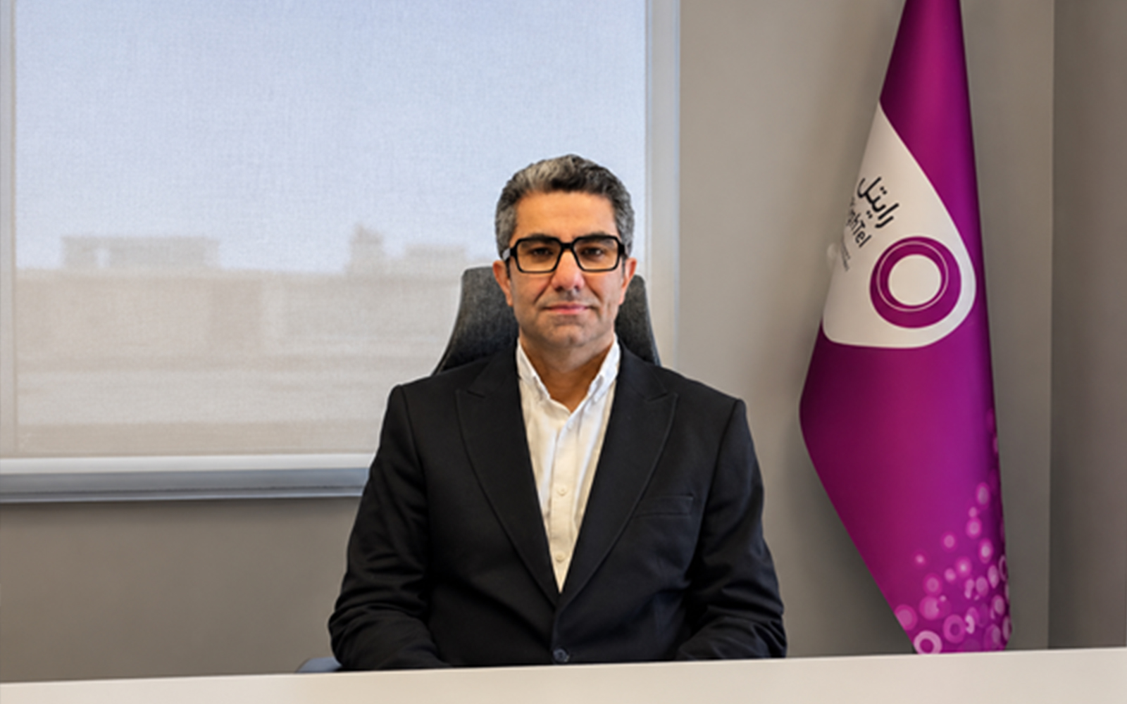 مهدی فقیهی سرپرست شرکت خدمات ارتباطی رایتل شد