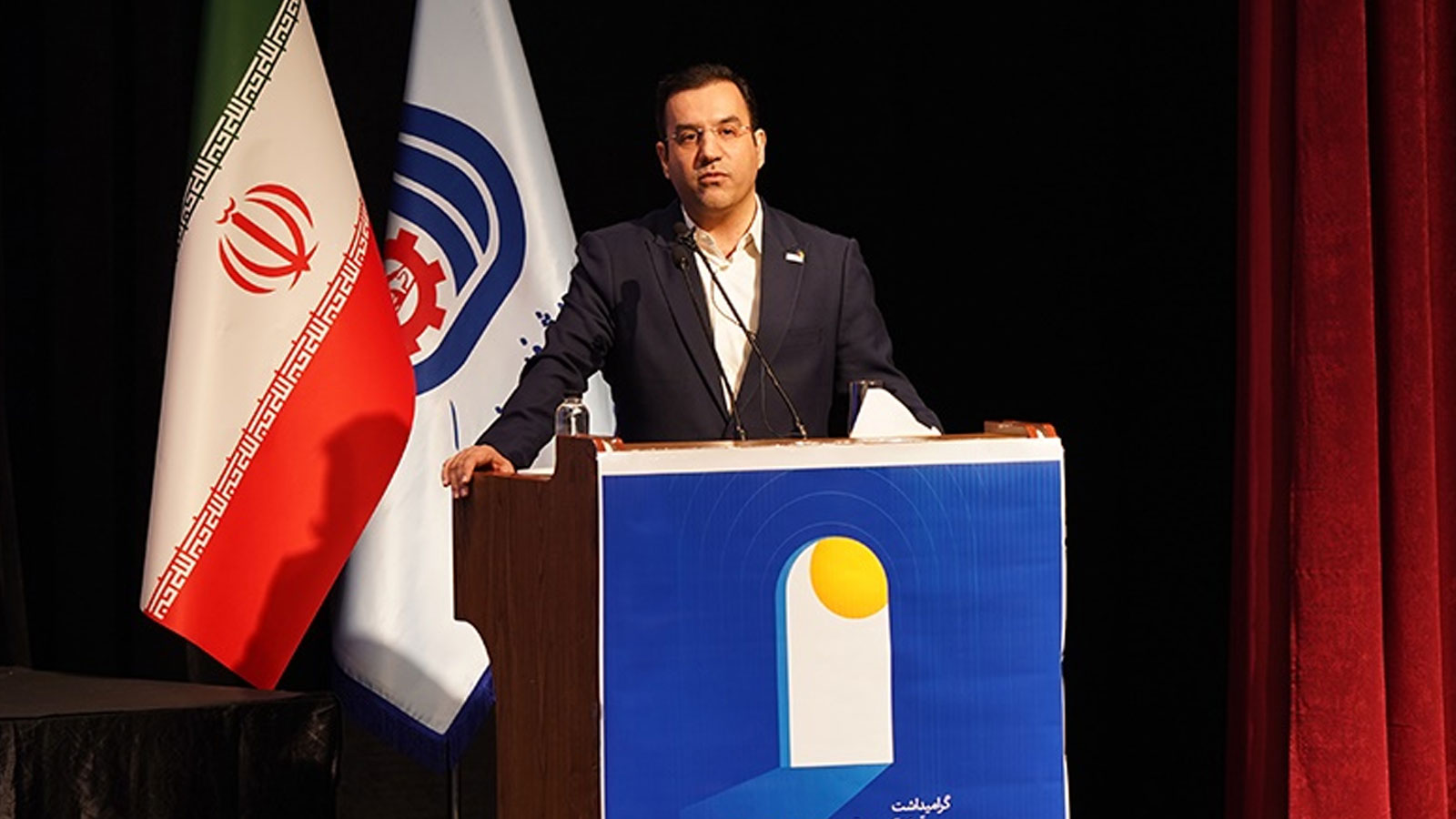 کیف پول مهارت امکان آموزش و تامین تجهیزات اشتغال را فراهم می‌کند