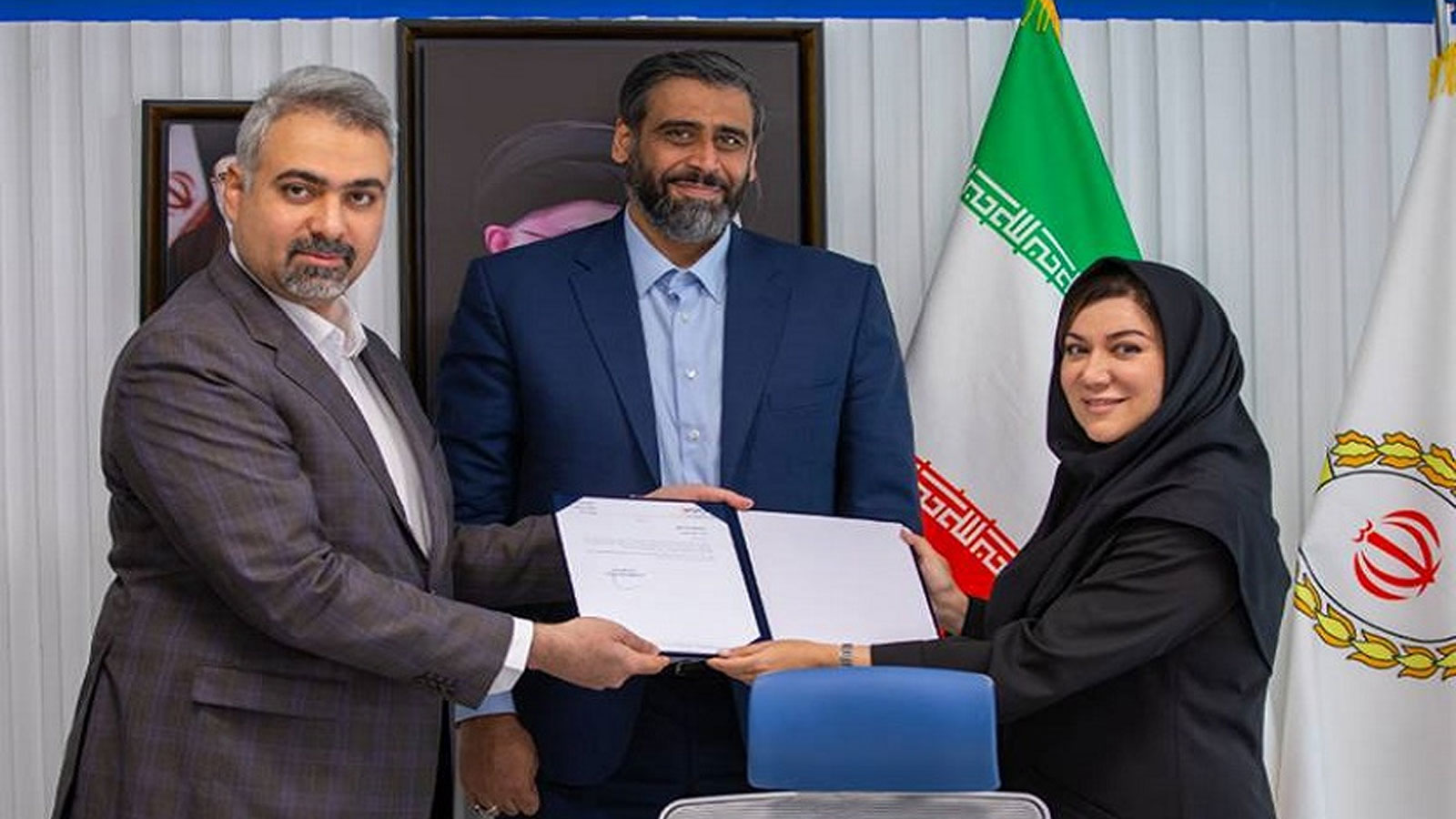 آزاده باقری مدیرعامل شر‌کت فینوداد شد