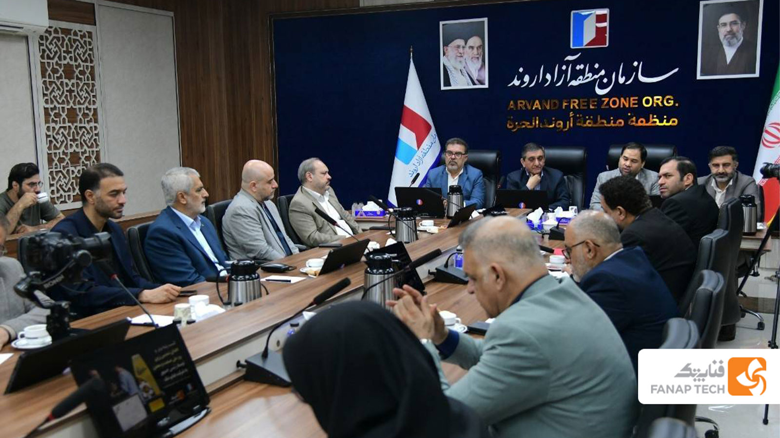 منطقه آزاد اروند از فناپ‌تک به‌عنوان شرکت برگزیده صنایع برق و الکترونیک تقدیر کرد