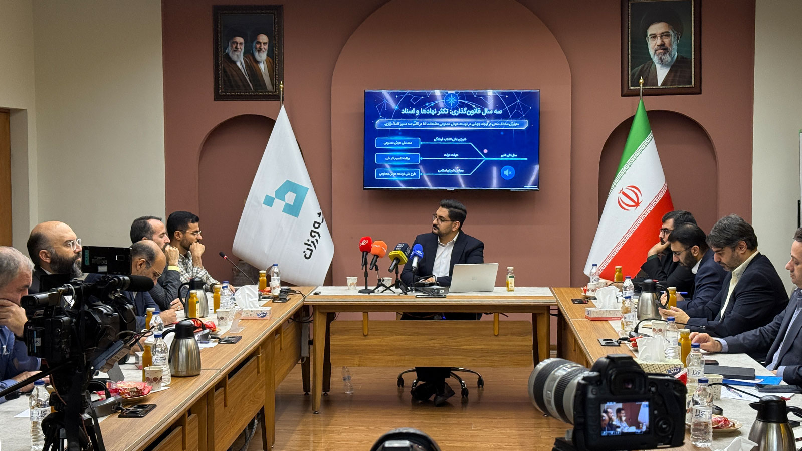 سازمان ملی هوش مصنوعی نباید توسعه این حوزه را به نقطه شروع برگرداند