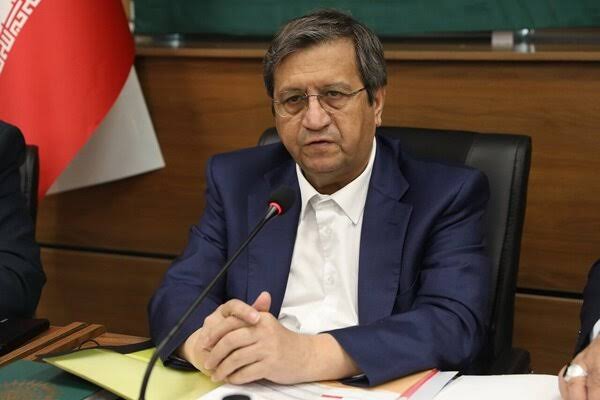همتی: تورم نقطه‌به‌نقطه به سمت کاهش حرکت می‌کند